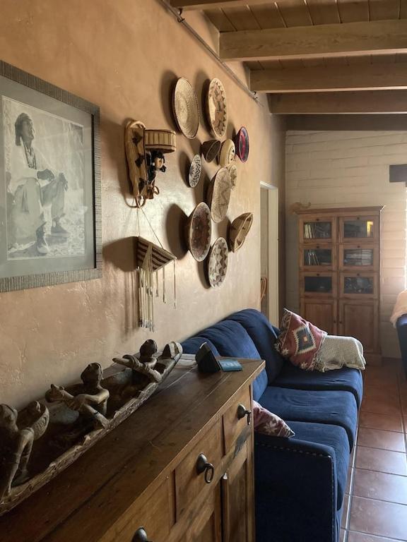 Casa Azul: Pet-Friendly Adobe Oasis in Central Location Tucson Exterior photo